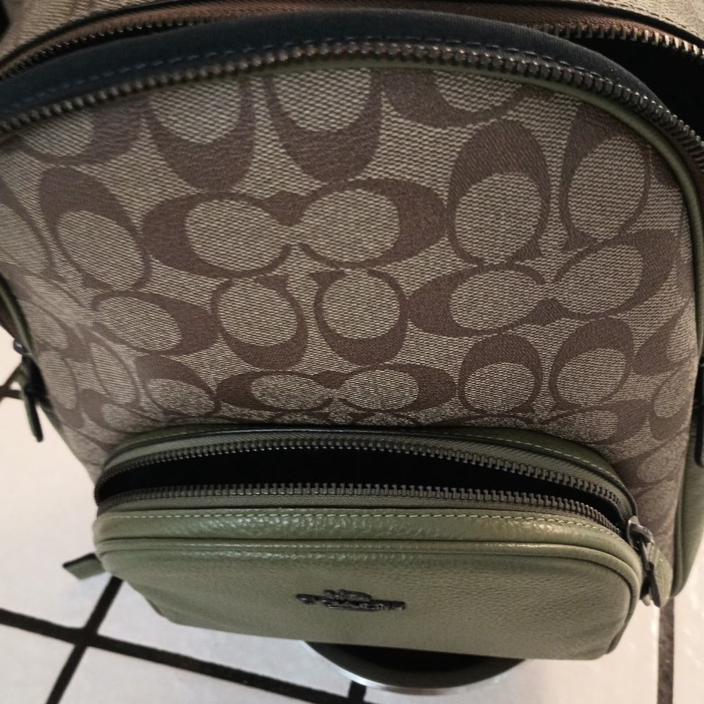 ♥️COACH Brand Green and Brown Court Backpack - Picture 4 of 13